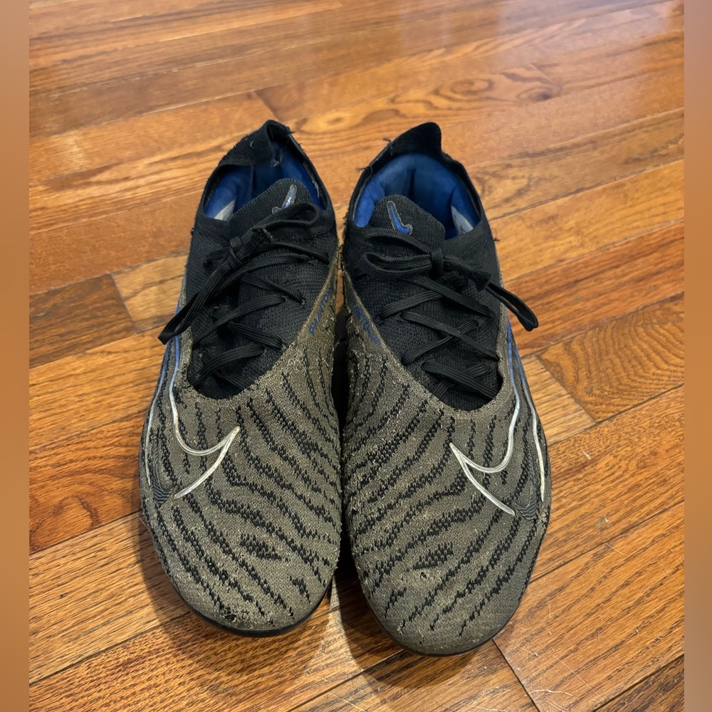 Nike Phantom gx elite size 7.5 soccer cleats